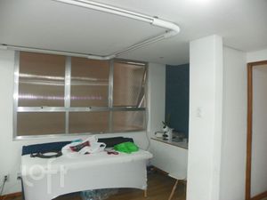 Image 5 - 932413