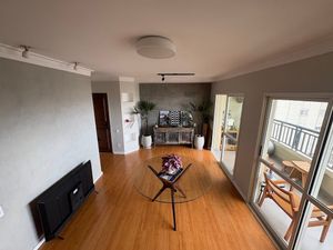 Image 1 - 932424