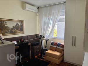 Image 8 - 932425