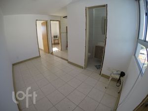 Image 3 - 932428