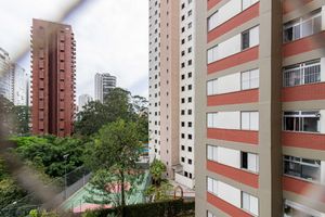 Image 18 - 932435
