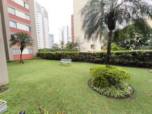 Image 30 - 932435