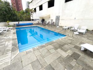Image 35 - 932435