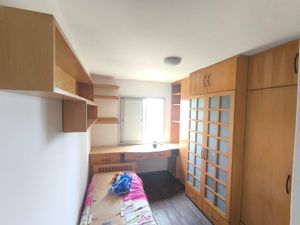 Image 39 - 932435