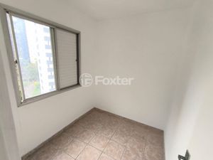 Image 3 - 932437