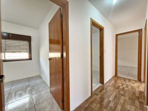 Image 4 - 932449