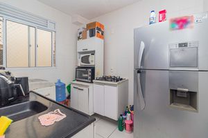 Image 7 - 932460
