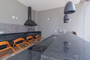 Image 37 - 932471