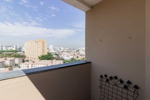 Image 20 - 932472