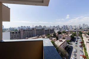 Image 19 - 932472