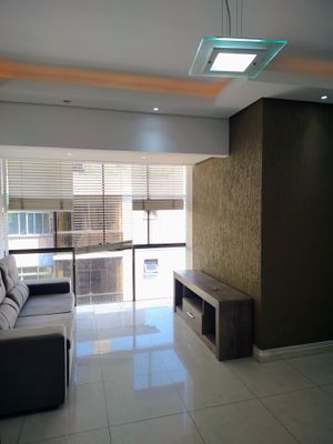 Image 4 - 932482