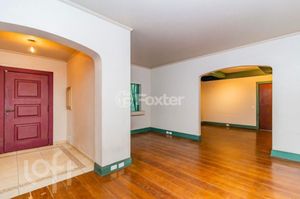 Image 4 - 932486