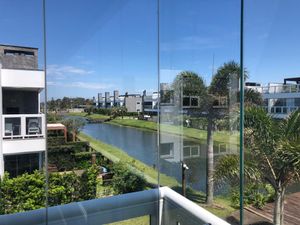 Image 8 - 932487