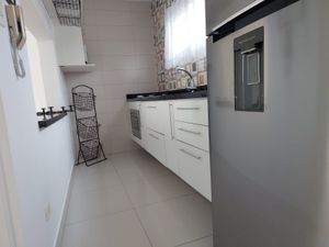 Image 11 - 932497
