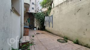 Image 11 - 932498