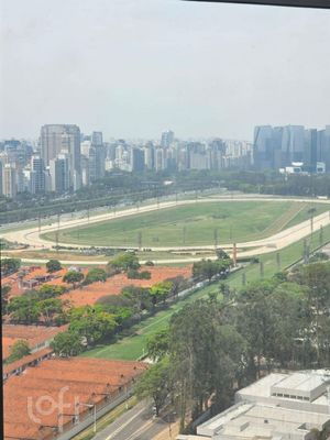 Image 18 - 932519