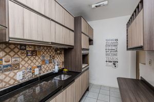 Image 14 - 932520