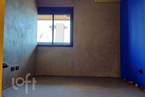Image 7 - 932548