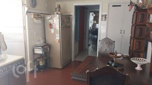 Image 35 - 932554
