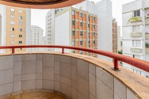 Image 3 - 932557