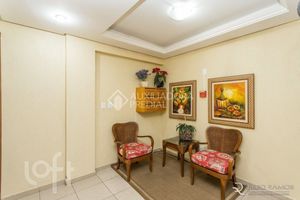 Image 31 - 932574