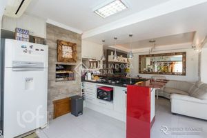 Image 24 - 932574