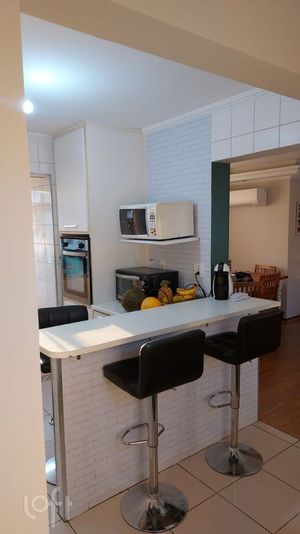 Image 4 - 932578