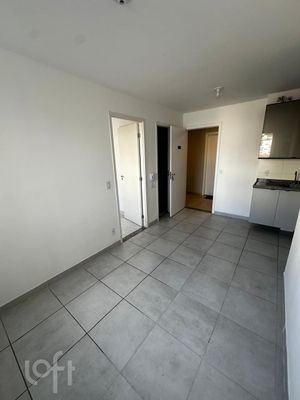 Image 3 - 932602