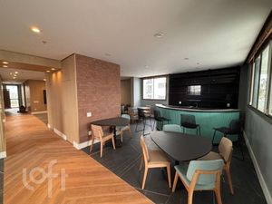 Image 18 - 932615