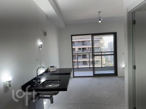 Image 19 - 932615