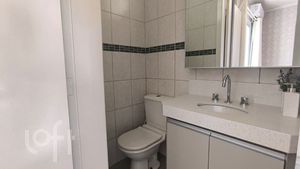 Image 19 - 932616