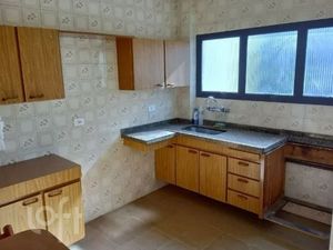 Image 4 - 932622