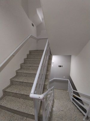 Image 26 - 932625