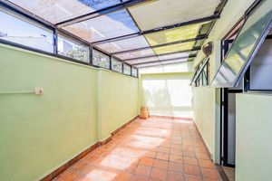 Image 33 - 932657