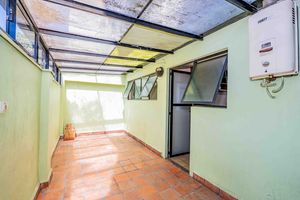 Image 34 - 932657