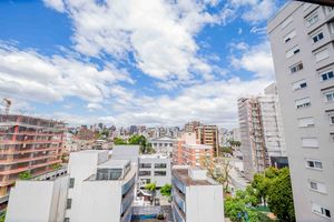 Image 3 - 932659