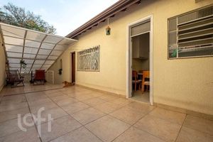 Image 31 - 932687
