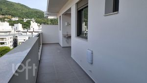 Image 24 - 932703