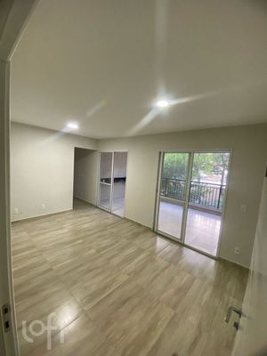 Image 4 - 932731