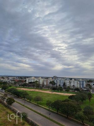 Image 11 - 932758