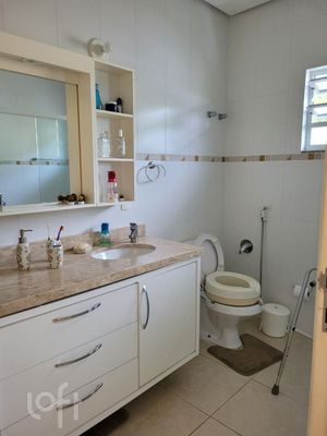 Image 33 - 932766