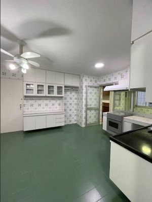 Image 7 - 932773