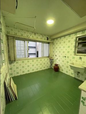 Image 10 - 932773