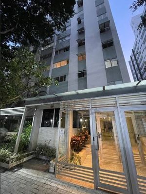 Image 29 - 932773