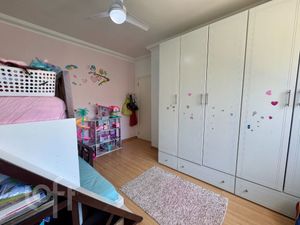 Image 39 - 932778