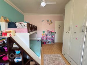Image 38 - 932778