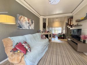 Image 19 - 932778