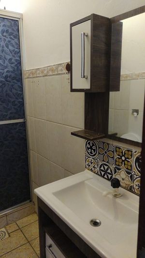 Image 5 - 932786