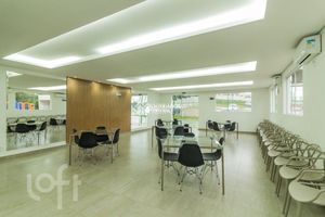 Image 22 - 932791