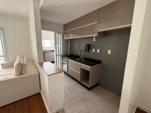 Image 7 - 932792